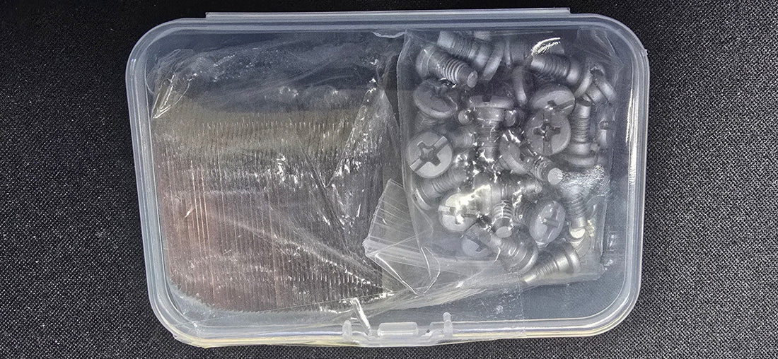 Ersatzmesser für Husqvarna / Gardena / Yardforce Automower Mähroboter – 50 Stück mit Schrauben